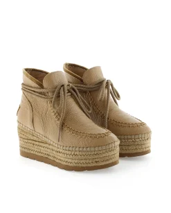 Bota baja en napa camel Creta