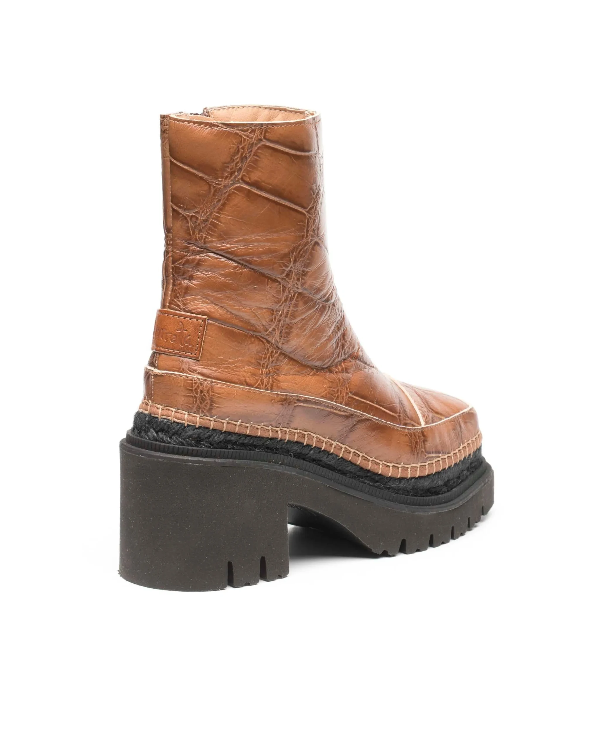 Botin en Cocco Koda cuero Panteta