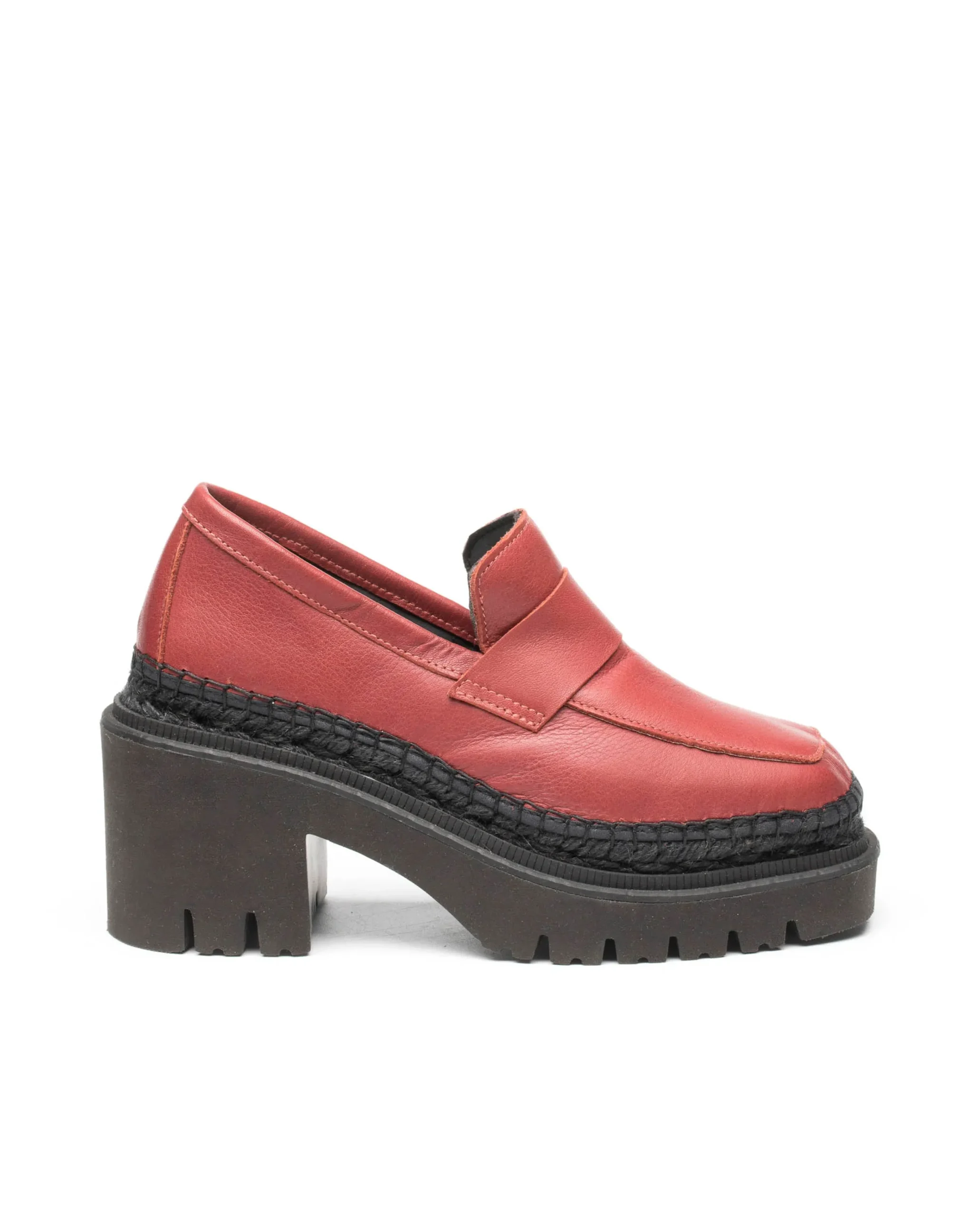 Mocasín de tacón en velvet burdeos Panteta