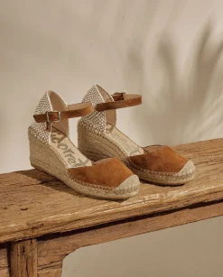 Sandalia en serraje cuero Clavel