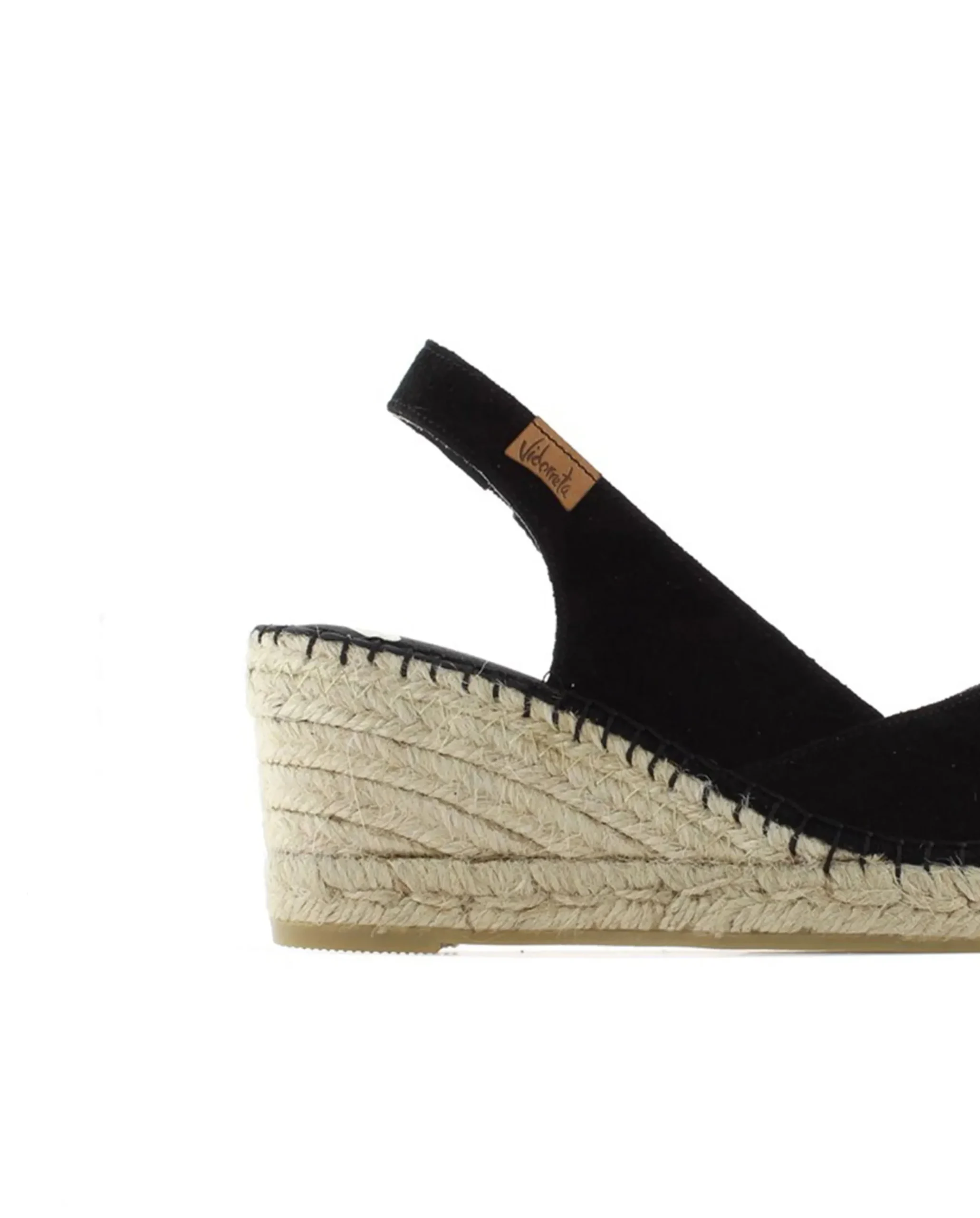 Sandalia en serraje negro Clavel