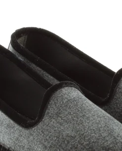 Slipper en terciopelo negro Pitiusa